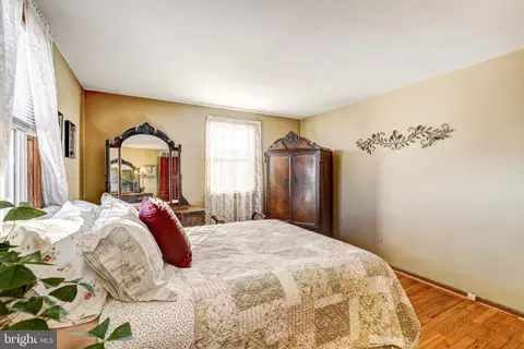 Bedroom - 22 Fuller Ave, Baltimore, MD 21206 photo 2 of 4
