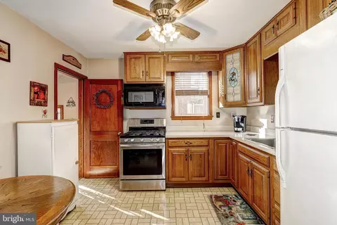 Kitchen - 22 Fuller Ave, Baltimore, MD 21206 photo 1 of 3