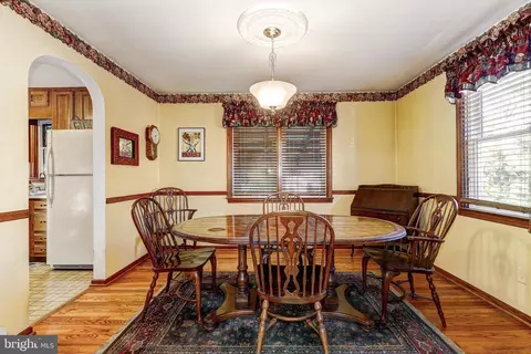 Dining - 22 Fuller Ave, Baltimore, MD 21206 photo 1 of 2