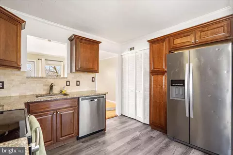 Kitchen - 3 Altimeter Ct, Middle River, MD 21220 photo 4 of 4
