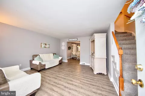 1782 Joan Ave, Parkville, MD 21234