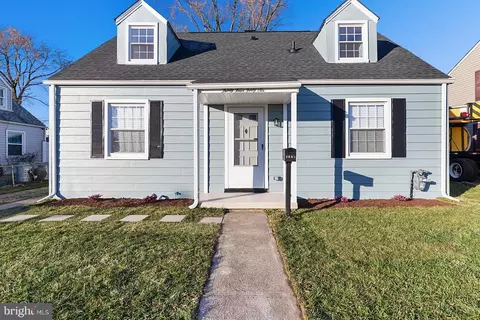 Exterior - 3446 Sollers Point Rd, Dundalk, MD 21222 photo 2 of 9