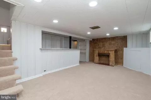 Living - 223 Maple Ave, Dundalk, MD 21222 photo 2 of 3