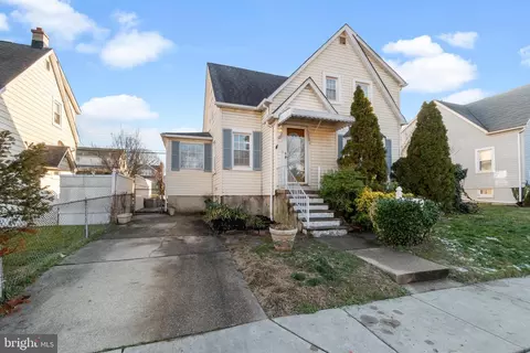 Exterior - 223 Maple Ave, Dundalk, MD 21222 photo 4 of 5