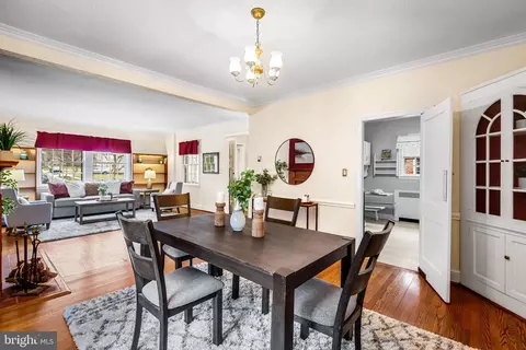 Dining - 621 Kingston Rd, Baltimore, MD 21212 photo 3 of 3