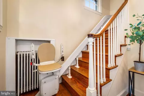Entry Way - 621 Kingston Rd, Baltimore, MD 21212 photo 3 of 3
