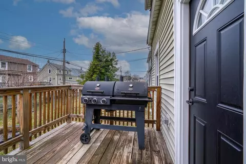 Exterior - 207 Maple Ave, Dundalk, MD 21222 photo 7 of 11