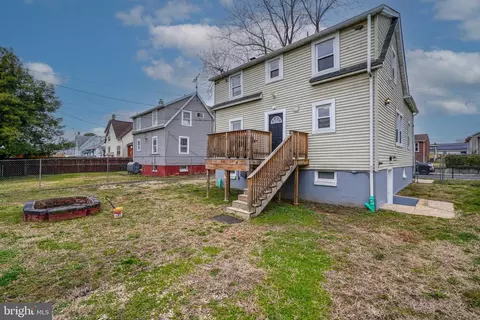 Exterior - 207 Maple Ave, Dundalk, MD 21222 photo 10 of 11