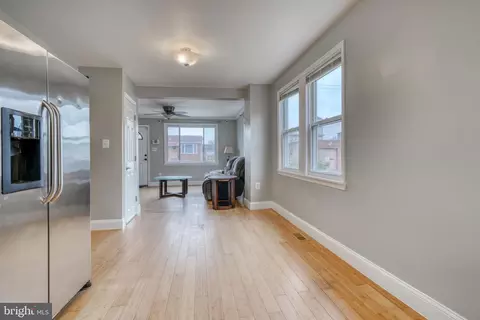 Entry Way - 207 Maple Ave, Dundalk, MD 21222 photo 1 of 2