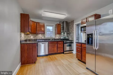 Kitchen - 207 Maple Ave, Dundalk, MD 21222 photo 2 of 8