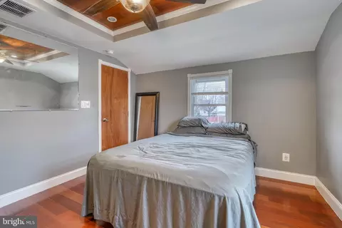 Bedroom - 207 Maple Ave, Dundalk, MD 21222 photo 7 of 9