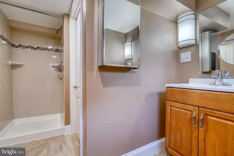 Bath - 207 Maple Ave, Dundalk, MD 21222 photo 9 of 10
