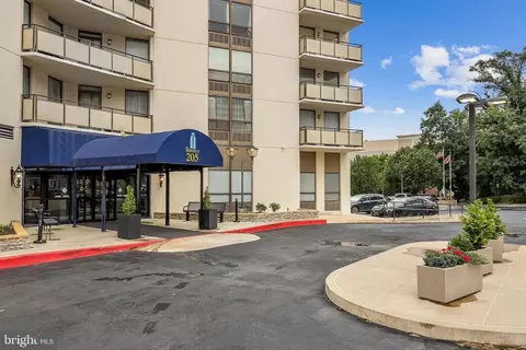 205 E Joppa Rd #207, Towson, MD 21286