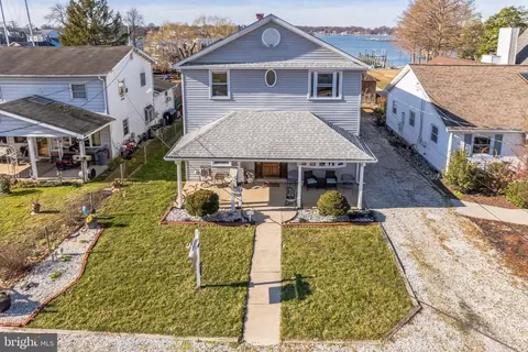 Exterior - 1304 Shore Rd, Middle River, MD 21220 photo 7 of 18
