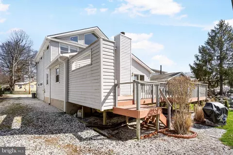 Exterior - 1304 Shore Rd, Middle River, MD 21220 photo 12 of 18