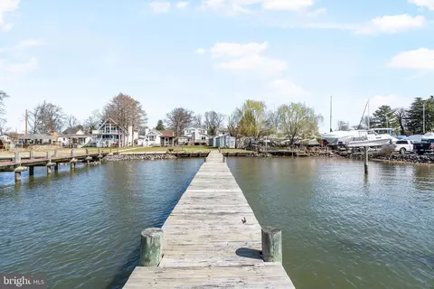 View/Area - 1304 Shore Rd, Middle River, MD 21220 photo 3 of 15