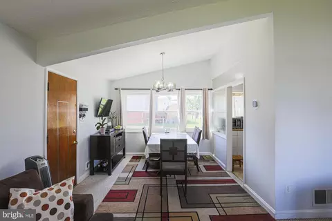 Dining - 6801 Chippewa Dr, Baltimore, MD 21209 photo 1 of 3