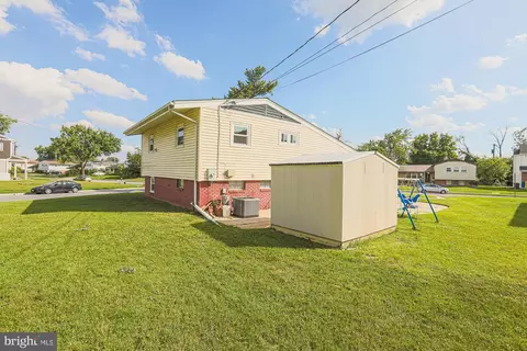 Exterior - 6801 Chippewa Dr, Baltimore, MD 21209 photo 11 of 14