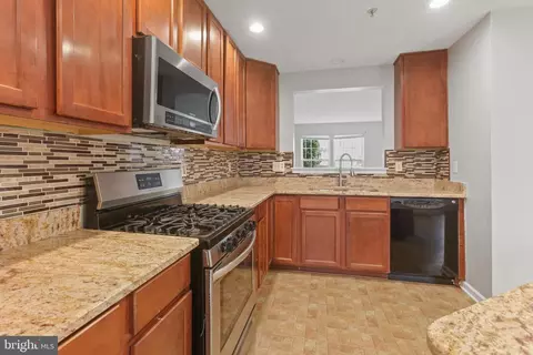 Kitchen - 800 Tipton Rd, Middle River, MD 21220 photo 4 of 4