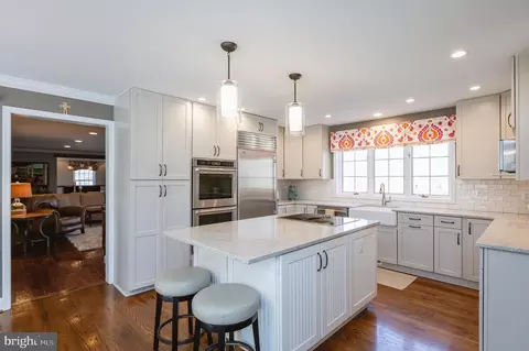 Kitchen - 10 Brocster Ct, Phoenix, MD 21131 photo 2 of 8