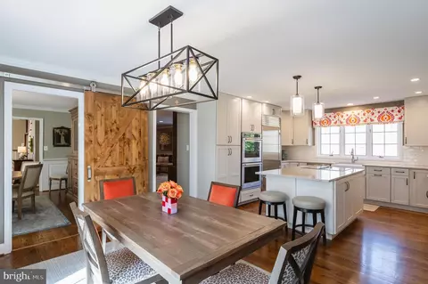 Dining - 10 Brocster Ct, Phoenix, MD 21131 photo 7 of 11