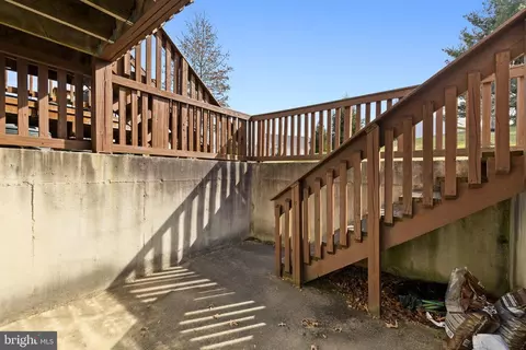 Exterior - 29 Open Gate Ct, Nottingham, MD 21236 photo 10 of 10