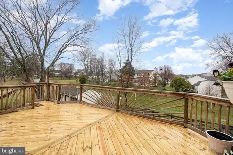 Exterior - 9112 Deviation Rd, Nottingham, MD 21236 photo 10 of 13