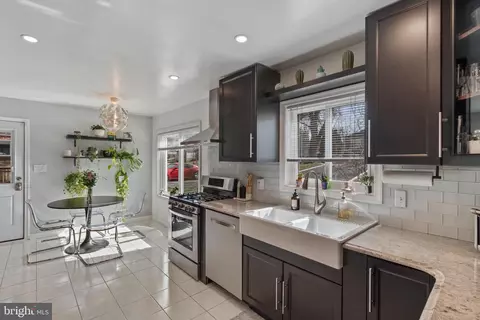 Kitchen - 2212 Shefflin Ct, Baltimore, MD 21209 photo 2 of 4
