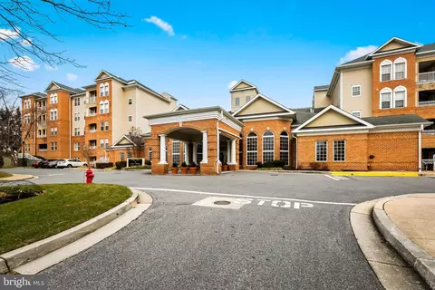 400 Symphony Cir #201J, Cockeysville, MD 21030