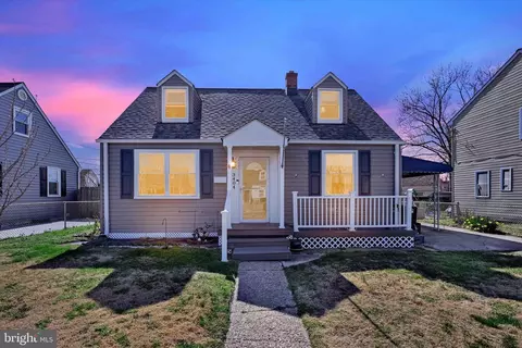 3404 Yardley Dr, Dundalk, MD 21222