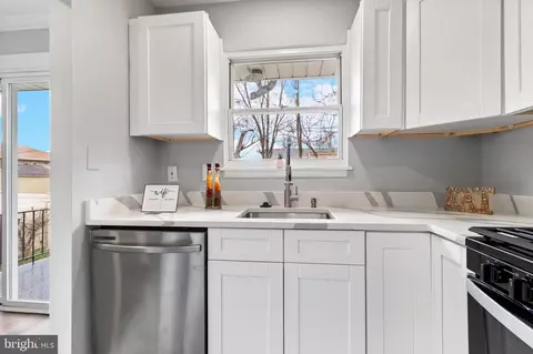 Kitchen - 3135 Rheims Rd, Windsor Mill, MD 21244 photo 4 of 4