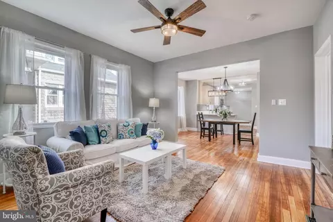 Living - 2215 Sulphur Spring Rd, Halethorpe, MD 21227 photo 3 of 6