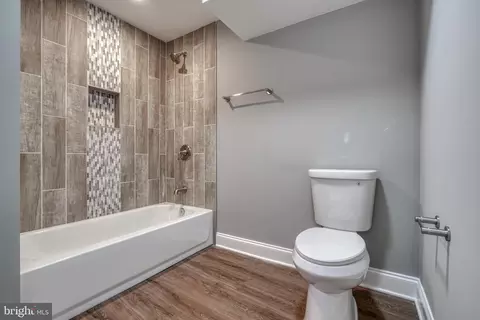 Bath - 2215 Sulphur Spring Rd, Halethorpe, MD 21227 photo 9 of 12