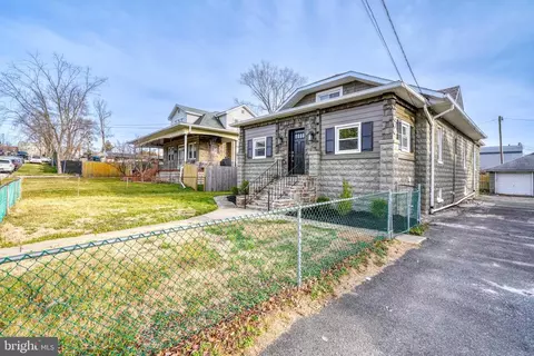 Exterior - 2215 Sulphur Spring Rd, Halethorpe, MD 21227 photo 4 of 8