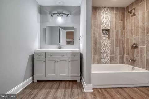 Bath - 2215 Sulphur Spring Rd, Halethorpe, MD 21227 photo 8 of 12