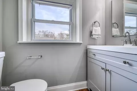 Bath - 2215 Sulphur Spring Rd, Halethorpe, MD 21227 photo 1 of 12