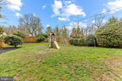 Exterior - 640 Coleraine Rd, Baltimore, MD 21229 photo 8 of 13