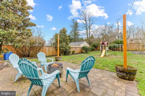 Exterior - 640 Coleraine Rd, Baltimore, MD 21229 photo 6 of 13