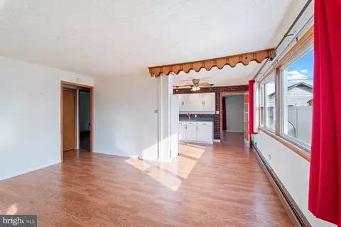 Kitchen - 15 Helicopter Dr, Middle River, MD 21220 photo 1 of 4