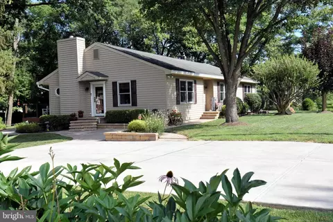 7866 Oakdale Ave, Rosedale, MD 21237