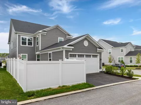 Exterior - 511 Williams Ct, Middle River, MD 21220 photo 7 of 11