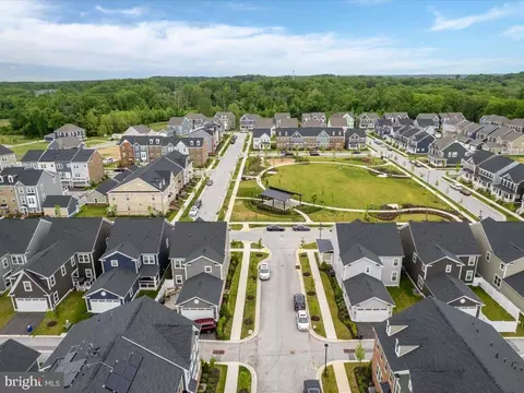 View/Area - 511 Williams Ct, Middle River, MD 21220 photo 2 of 5