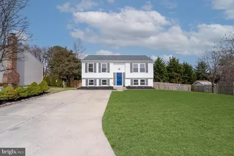 8815 Ridgelys Choice Dr, Nottingham, MD 21236