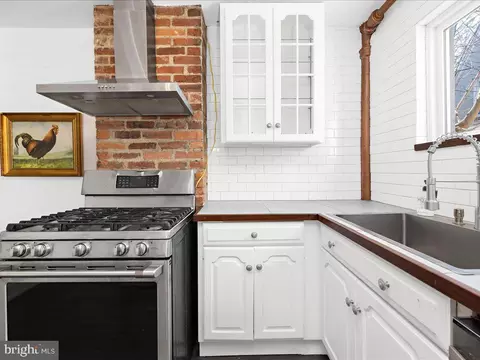 Kitchen - 4 Flagship, Dundalk, MD 21222 photo 6 of 7