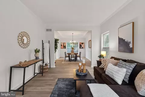 Living - 8601 Willow Run Rd, Windsor Mill, MD 21244 photo 6 of 11