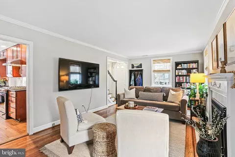 Living - 656 Regester Ave, Baltimore, MD 21212 photo 3 of 4