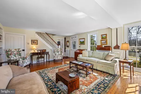 Living - 3229 Mount Zion Rd, Upperco, MD 21155 photo 4 of 8