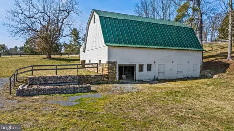 Exterior - 3229 Mount Zion Rd, Upperco, MD 21155 photo 10 of 14