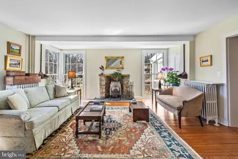 Living - 3229 Mount Zion Rd, Upperco, MD 21155 photo 5 of 8