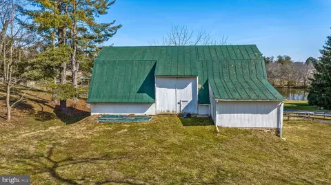 Exterior - 3229 Mount Zion Rd, Upperco, MD 21155 photo 11 of 14